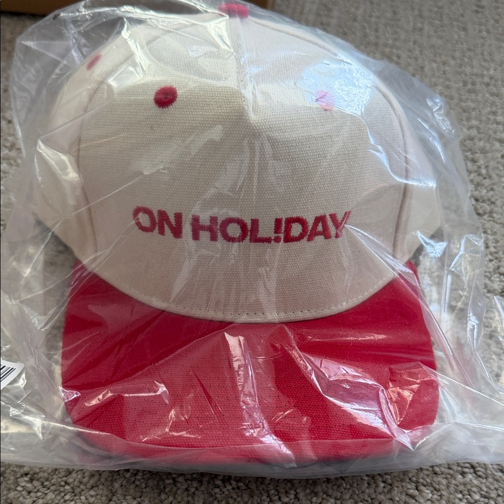 Daily Drills Cream and Pink 'ON HOLIDAY' Cap